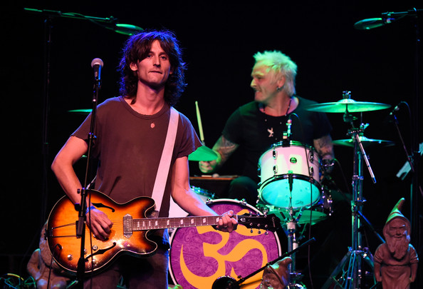 Nick+Valensi+Best+Fest+Performances+L8wmpAVF4Dll
